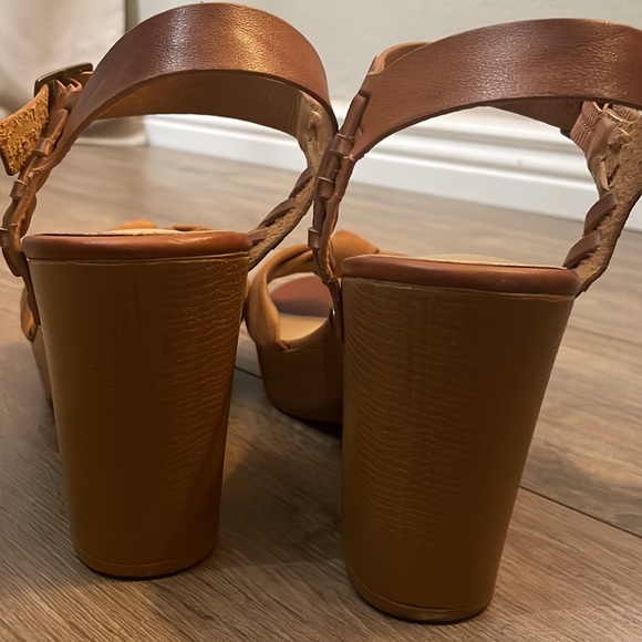 Heels - Picture 7 of 8